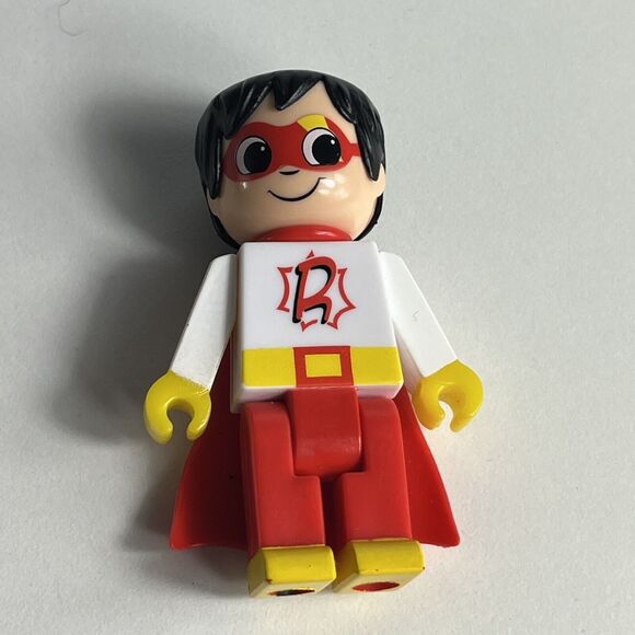 RYANS TOY REVIEW WORLD (2) Miniature 2 1/2" -3 1/2” Posable Action FIGURE - Picture 1 of 3